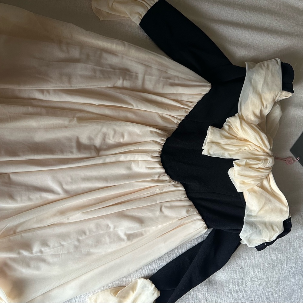 House of CB - Alana Dress Black and Cream Off-Shoulder Dress - Picture 6 of 7